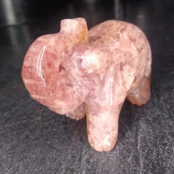 Strawberry Quartz "Raw" Small Elephant Figurine - Picture 2 of 3